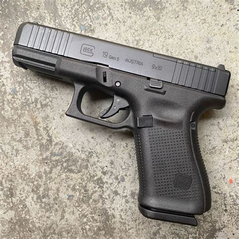 GLOCK 19 GEN 5 FS 9MM .